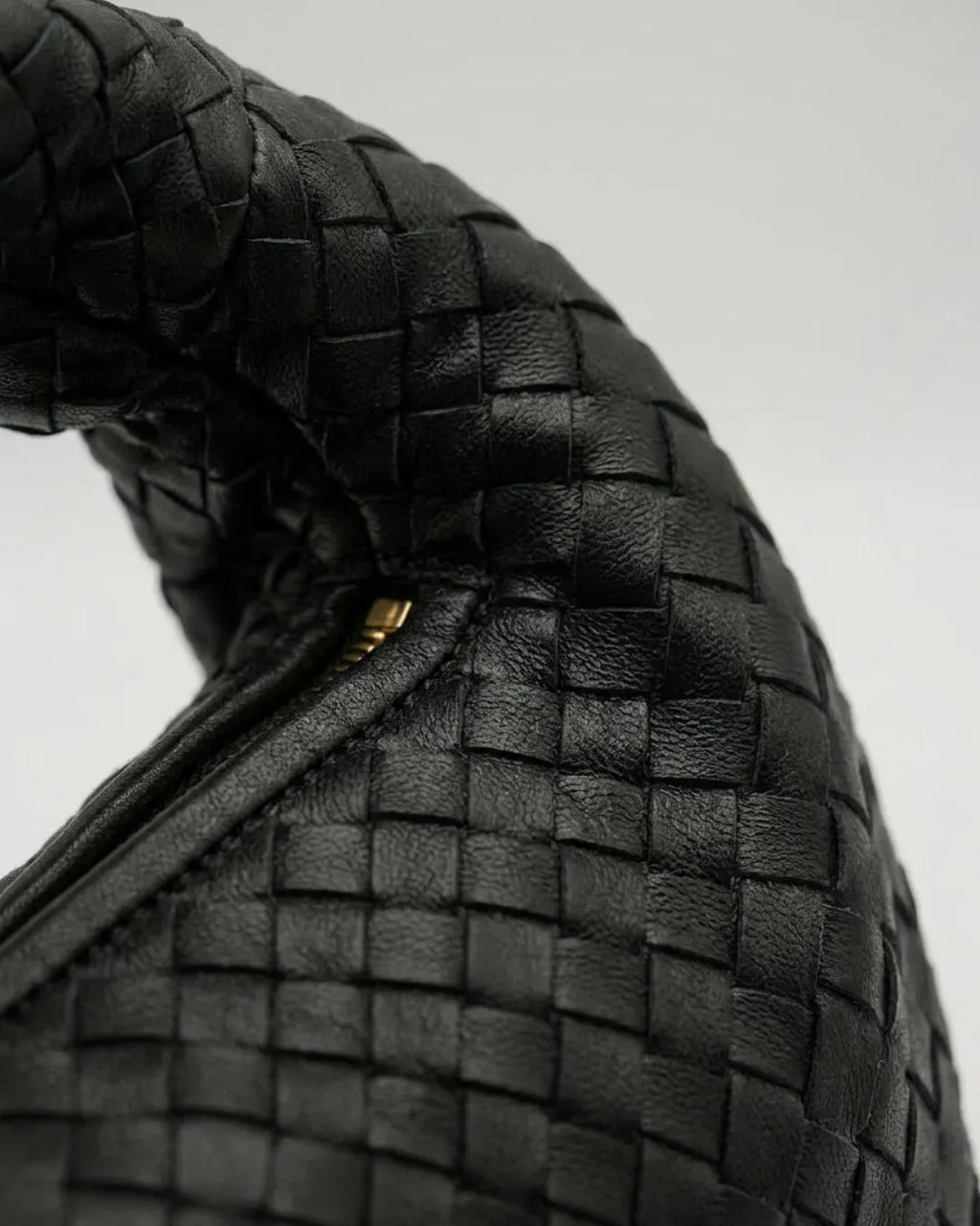 black-signature-weave-leather-bag_2