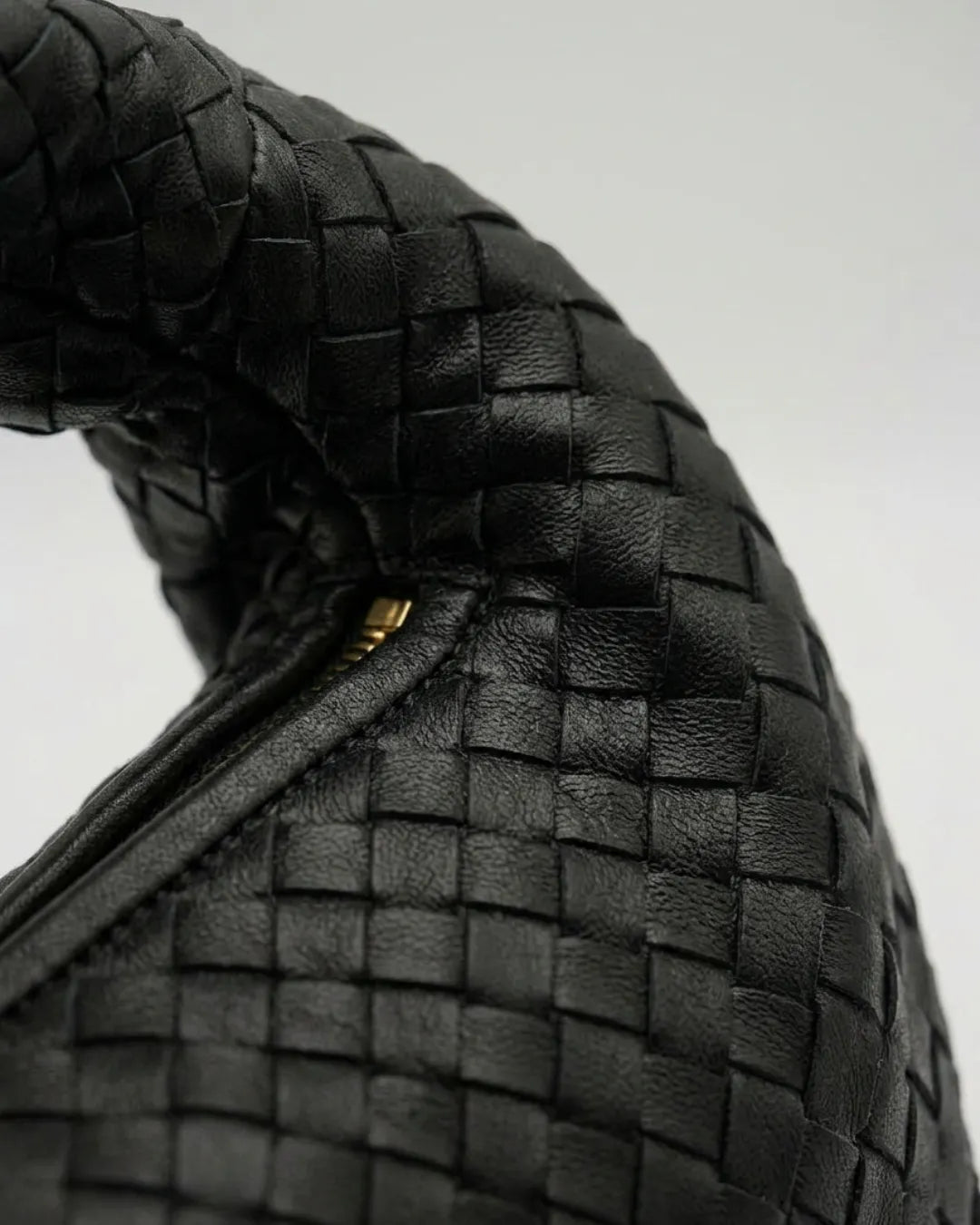 black-signature-weave-leather-bag_2